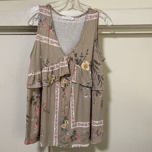 Les Femme sleeveless, V-neck, tan blouse w/flowers,‎ size L/XL